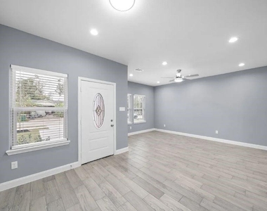 5222 Bataan Road - Photo Thumbnail 18