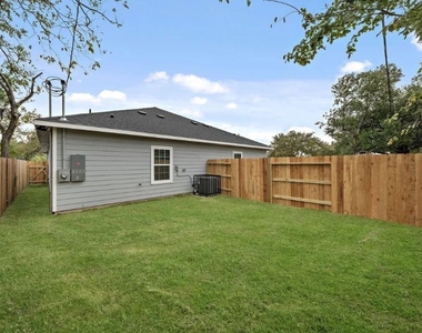 5222 Bataan Road - Photo Thumbnail 19