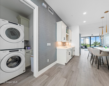 3031 Hafen Lane - Photo Thumbnail 7