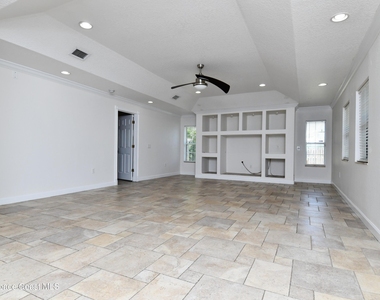 2185 Acacia Street Ne - Photo Thumbnail 8