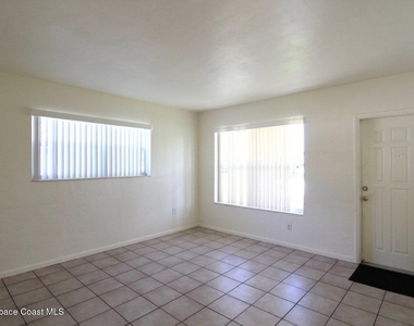 309 W Rutgers Street - Photo Thumbnail 1