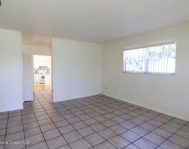 309 W Rutgers Street - Photo Thumbnail 2