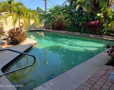 206 Pierce Avenue - Photo Thumbnail 12