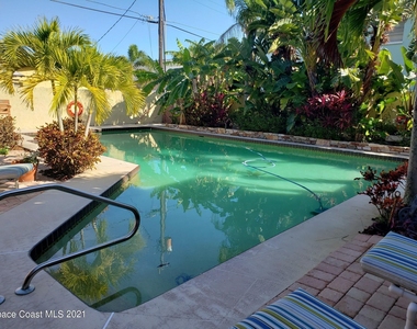 206 Pierce Avenue - Photo Thumbnail 13