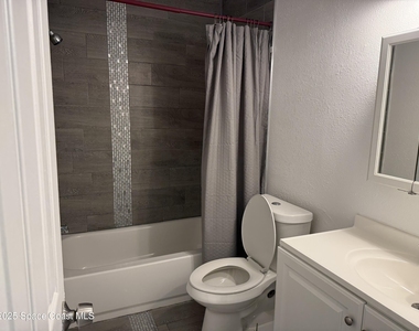 2806 Tropic Road - Photo Thumbnail 6