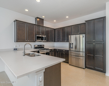 2688 Avalonia Drive - Photo Thumbnail 7
