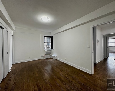 East 69 Street - Photo Thumbnail 1