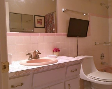 2361 Ecuadorian Way - Photo Thumbnail 31