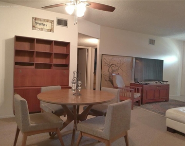 2361 Ecuadorian Way - Photo Thumbnail 12