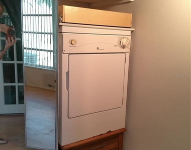 2361 Ecuadorian Way - Photo Thumbnail 41