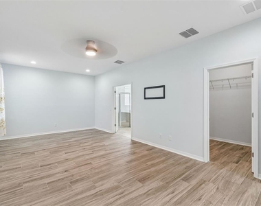 11852 Gavin Lane - Photo Thumbnail 20
