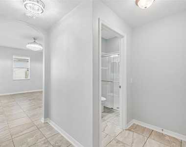 11852 Gavin Lane - Photo Thumbnail 28