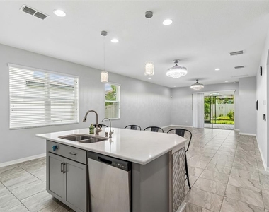 11852 Gavin Lane - Photo Thumbnail 12