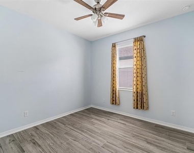 11852 Gavin Lane - Photo Thumbnail 32