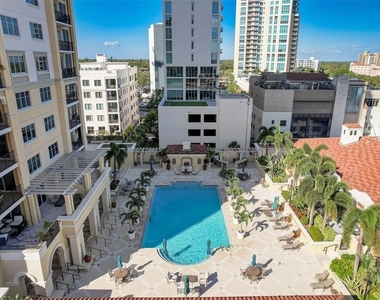 300 Beach Drive Ne - Photo Thumbnail 48