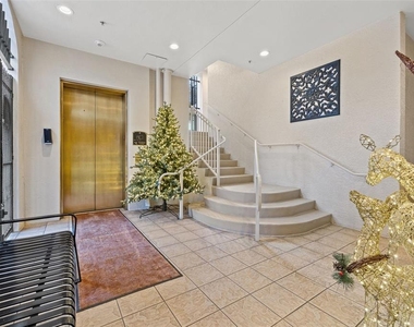 300 Beach Drive Ne - Photo Thumbnail 25