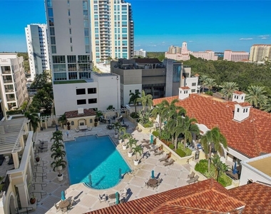 300 Beach Drive Ne - Photo Thumbnail 47