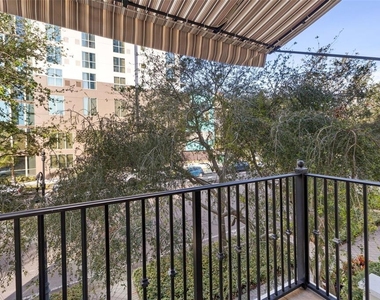 300 Beach Drive Ne - Photo Thumbnail 23