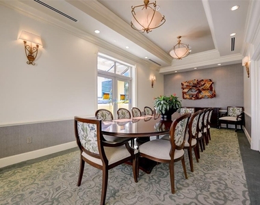 300 Beach Drive Ne - Photo Thumbnail 35