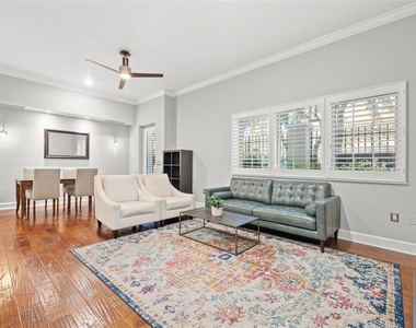 300 Beach Drive Ne - Photo Thumbnail 5