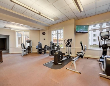 300 Beach Drive Ne - Photo Thumbnail 30