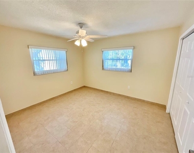 3127 Corona Drive - Photo Thumbnail 10
