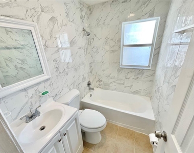3127 Corona Drive - Photo Thumbnail 7