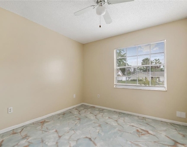8517 Renald Boulevard - Photo Thumbnail 11