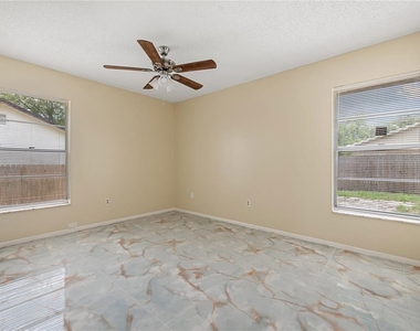 8517 Renald Boulevard - Photo Thumbnail 8