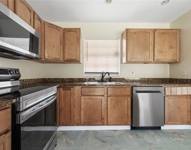 8517 Renald Boulevard - Photo Thumbnail 6