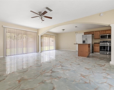 8517 Renald Boulevard - Photo Thumbnail 1