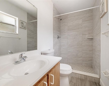8517 Renald Boulevard - Photo Thumbnail 10