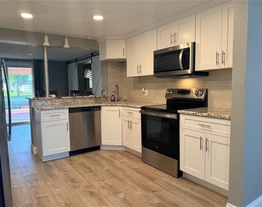 6623 Boatyard Drive - Photo Thumbnail 15