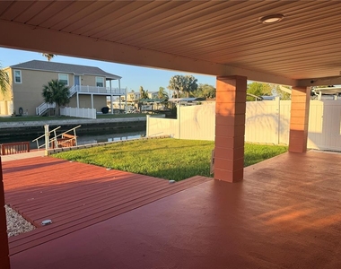 6623 Boatyard Drive - Photo Thumbnail 9