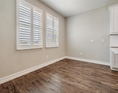 4830 Isola Court - Photo Thumbnail 15