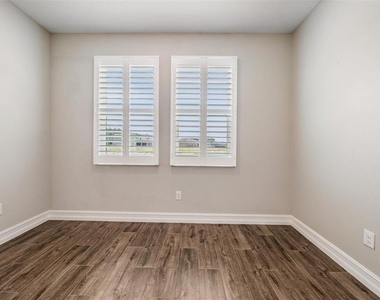 4830 Isola Court - Photo Thumbnail 16
