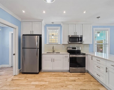 319 Bethel Avenue S - Photo Thumbnail 9