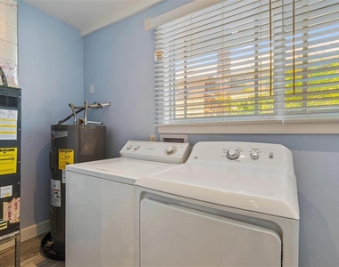 319 Bethel Avenue S - Photo Thumbnail 22