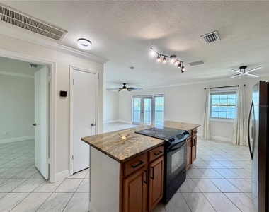 5117 Salmon Drive Se - Photo Thumbnail 8