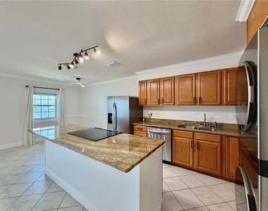 5117 Salmon Drive Se - Photo Thumbnail 9