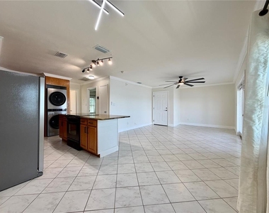5117 Salmon Drive Se - Photo Thumbnail 10
