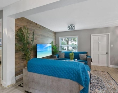 2911 E 97th Avenue - Photo Thumbnail 5