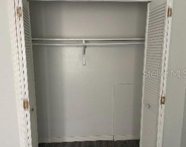 7210 N Manhattan Avenue - Photo Thumbnail 17