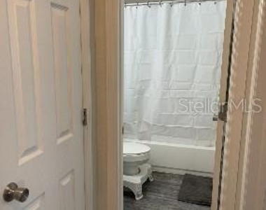 7210 N Manhattan Avenue - Photo Thumbnail 23