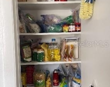 7210 N Manhattan Avenue - Photo Thumbnail 10