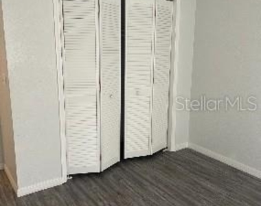 7210 N Manhattan Avenue - Photo Thumbnail 15