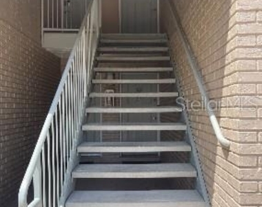 7210 N Manhattan Avenue - Photo Thumbnail 27