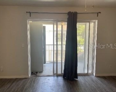 7210 N Manhattan Avenue - Photo Thumbnail 1