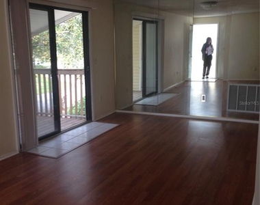 131 Sabal Court - Photo Thumbnail 7