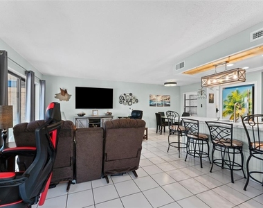 2571 Cyprus Drive - Photo Thumbnail 17